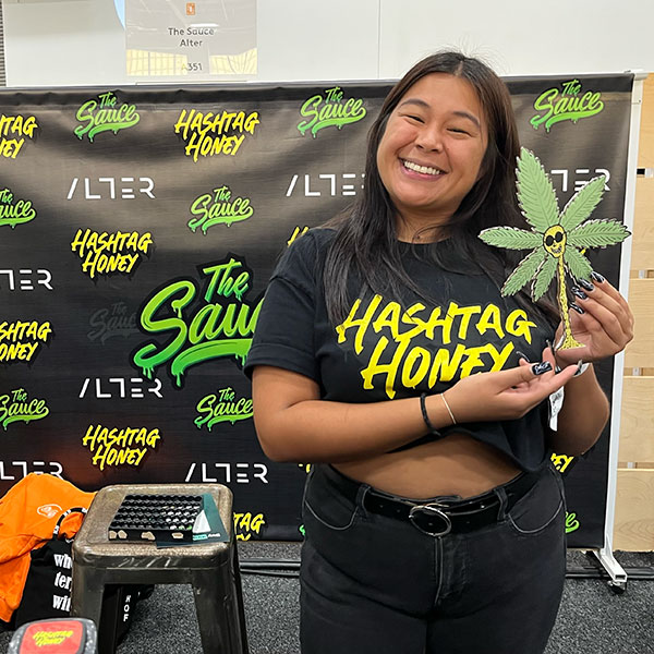 Weed Dude got The Sauce at Hall Of Flowers NYC, hello honey! Weed Dude got The Sauce at Hall Of Flowers NYC, hello honey!