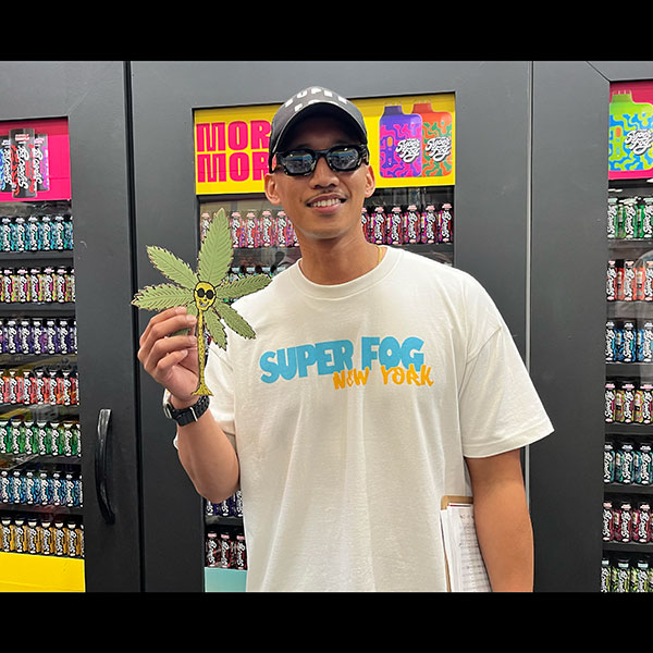 Supercool Superfog Dude meets Super Weed Dude at Hall Of Flowers NYC Supercool Superfog Dude meets Super Weed Dude at Hall Of Flowers NYC