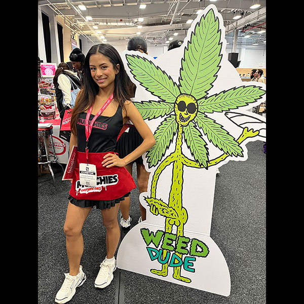 weeddude10_MunchieBabe_600 Weed Dude @ Hall Of Flowers NYC 2026