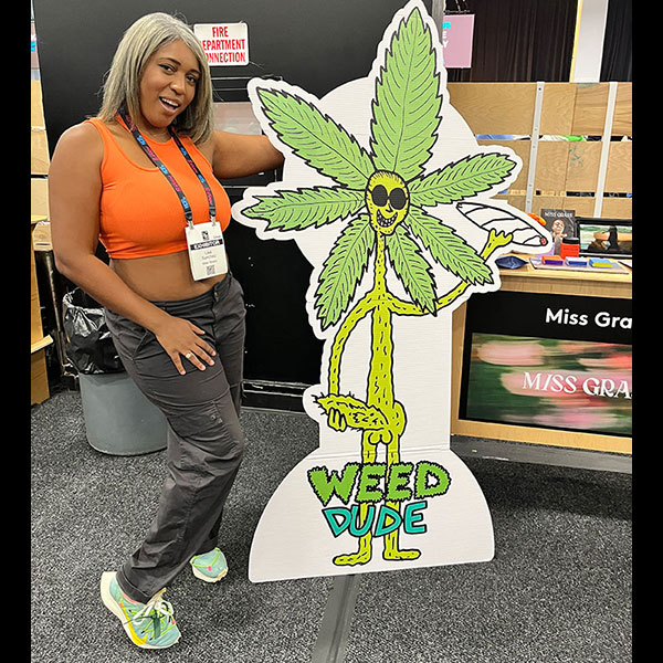 weeddude21_MissGrass2_600 Miss Grass meets Mister Weed Dude @ Hall Of Flowers NYC 2026