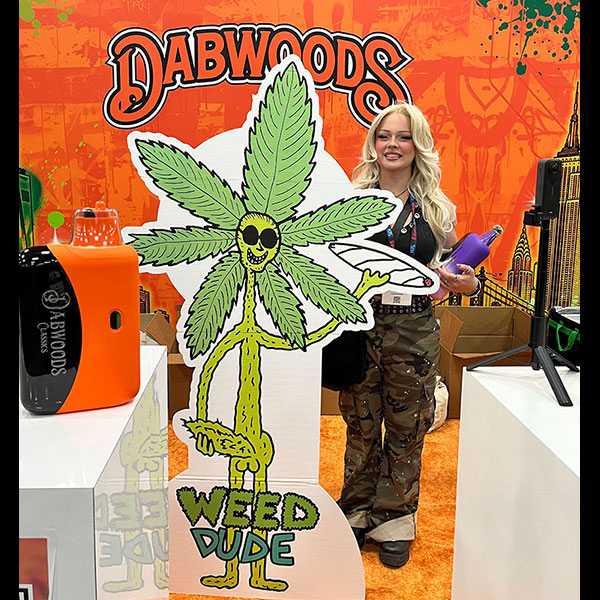 weeddude23_Dabwoods_600 Weed Dude deep in the (dab)woods @ Dabwoods, Hall Of Flowers NYC 2026
