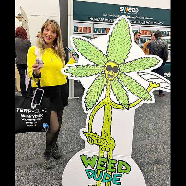 weeddude27_unknown_600 Social Media Celebrity meets Weed Dude @ Hall Of Flowers NYC 2026