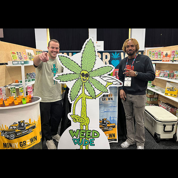 weeddude38_MinnyGrown_600 Minny Grown blazing trails to a higher perspective with Weed Dude @ Hall Of Flowers NYC 2026