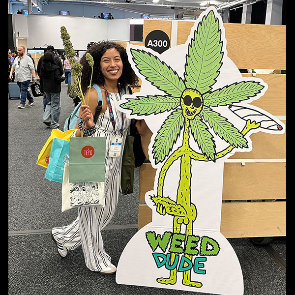 weeddude60_EmilyRamos_5BoroFarms_600 Thx for posing with Weed Dude, Emily from 5 Boro Farm @ Hall Of Flowers NYC 2026